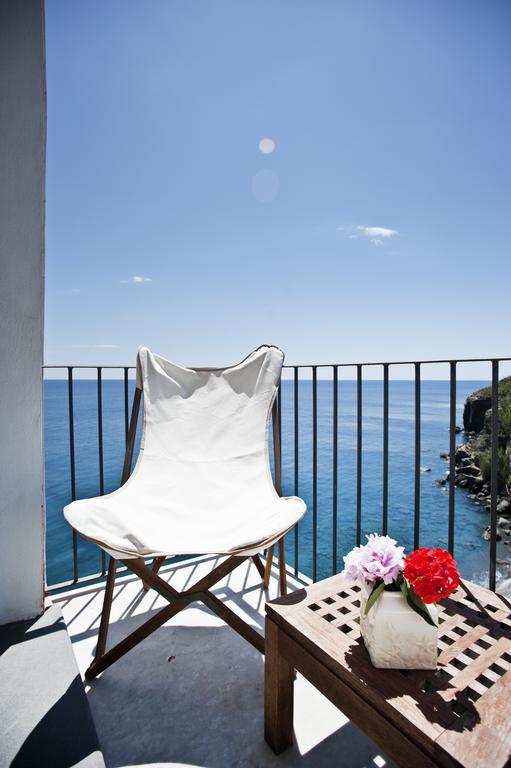 Hotel Villa Iulia Вентотене Екстериор снимка